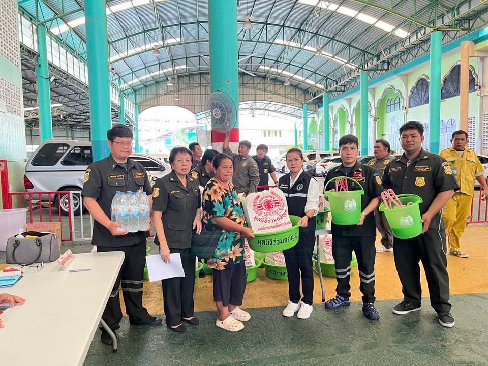 มูลนิธิร่วมกตัญญู-ส่งเจ้าหน้าที่-อาสาสมัครฯ-นำเครื่องอุ