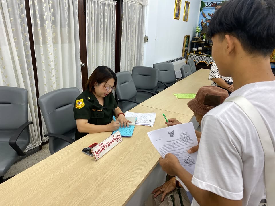 แผนกบรรเทาทุกข์มูลนิธิร่วมกตัญญู-นำเครื่องอุปโภค-บริโภค