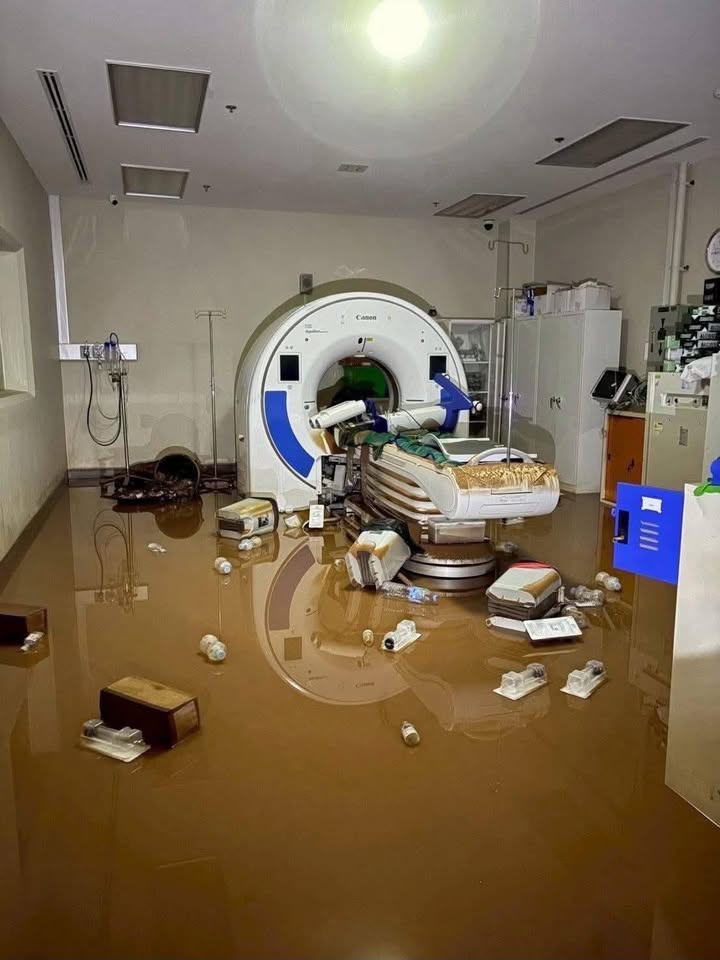 จากสถานการณ์น้ำท่วมใหญ่ในจังหวัดน่าน-ที่ส่งผลกระทบต่อโร