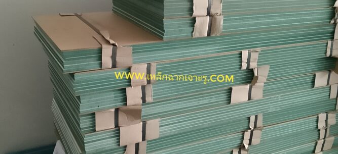 ไม้อัด HMR เคลือบเมลามีนสีขาว ทั้งสองด้าน