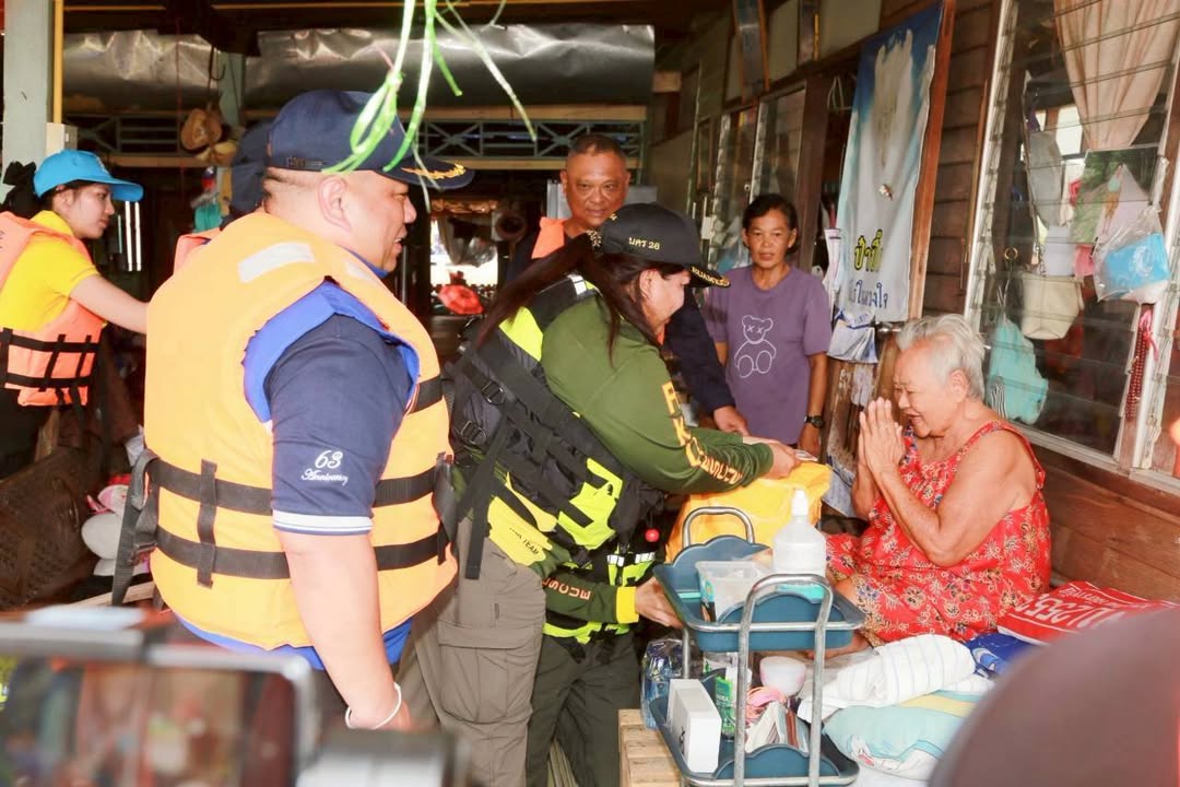 กองทัพไทย-ผนึกกำลังมูลนิธิร่วมกตัญญู-และท้องถิ่น-ลงพื้น