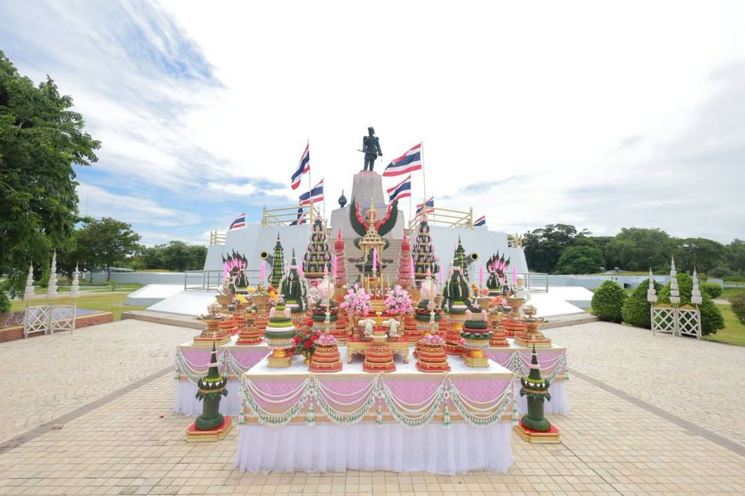 มูลนิธิร่วมกตัญญู-ร่วมกับ-คุณบิณฑ์-บรรลือฤทธิ์-จัดพิธีบ