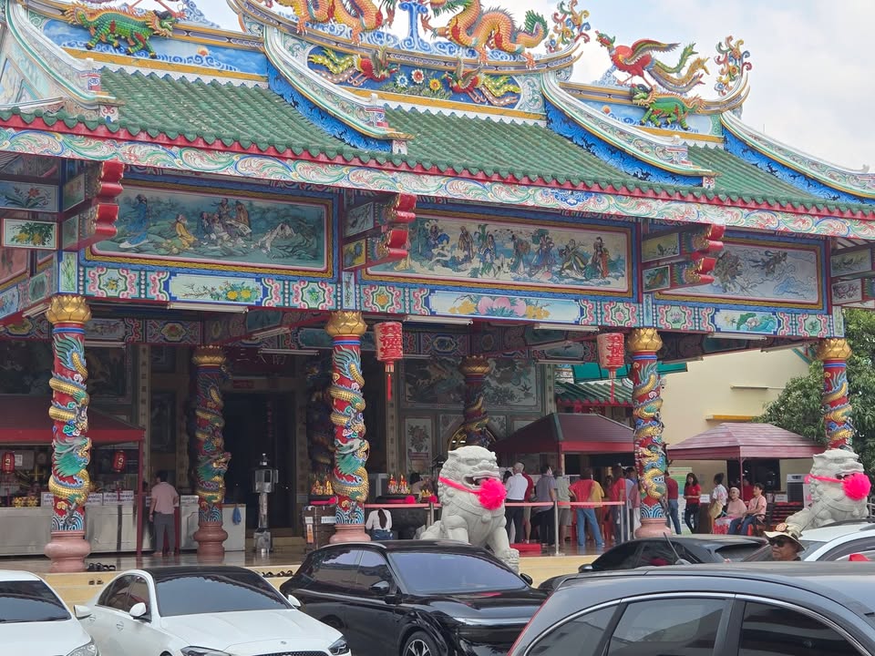 บรรยากาศเย็นสบาย-ต้อนรับผู้มาทำบุญ-#ตรุษจีน2569-ที่สนง.