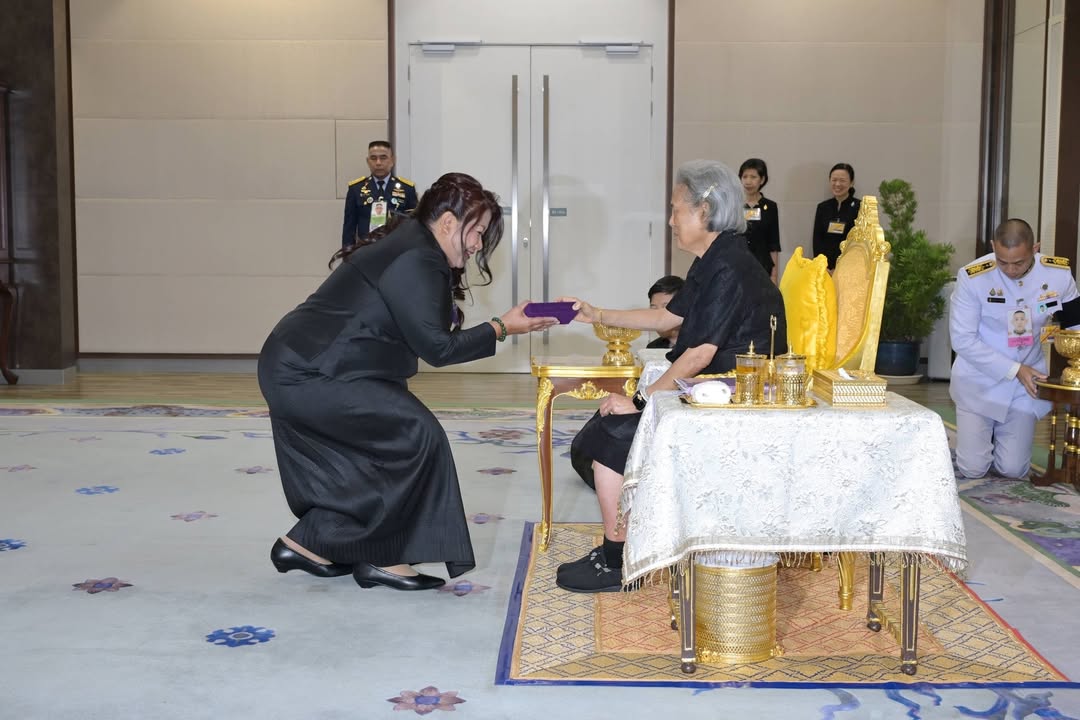 สมเด็จพระกนิษฐาธิราชเจ้า-กรมสมเด็จพระเทพรัตนราชสุดา-ฯ-ส